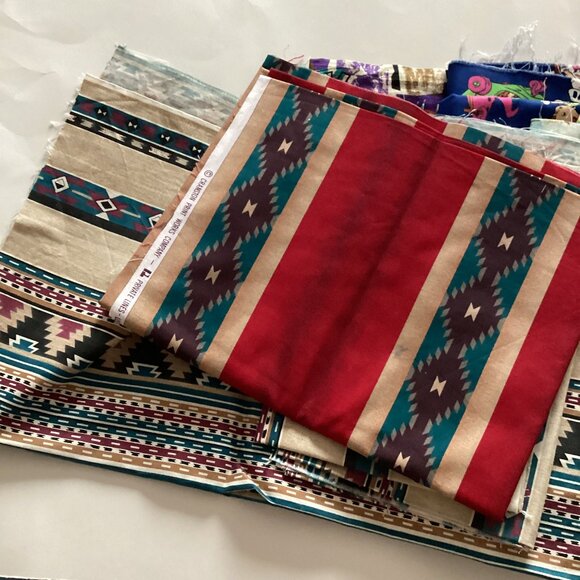 A Bundle Of Cushion / Upholstery Fabrics Materials - Picture 2 of 7